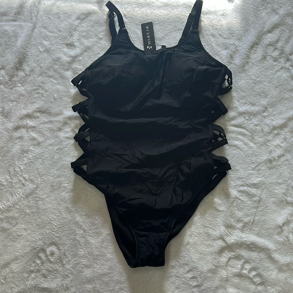 Women’s one piece bathing suit